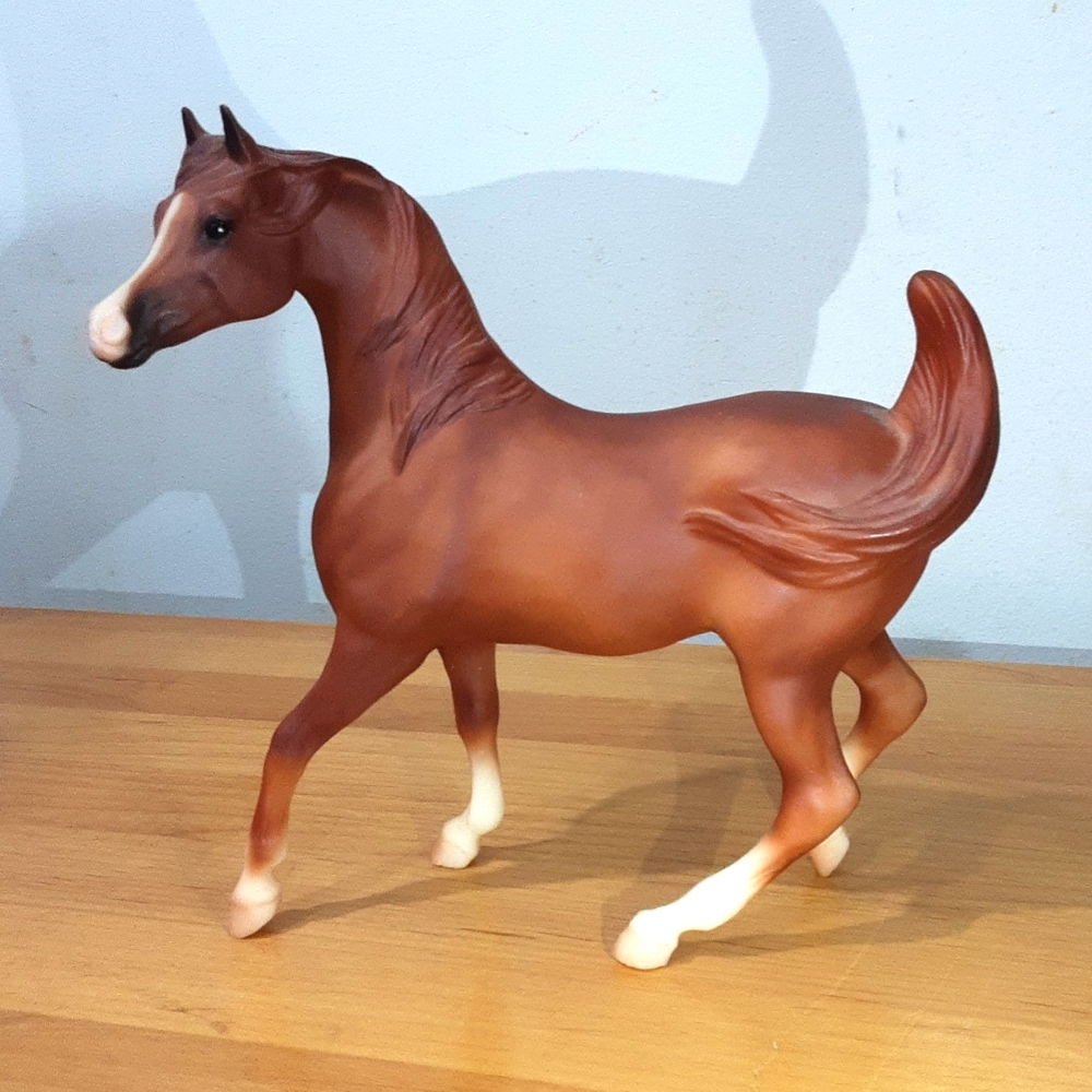 Arabian breyer model horse